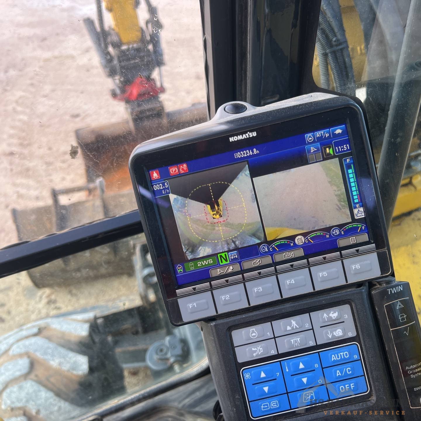 Komatsu PW118MR-11 – Bild 10