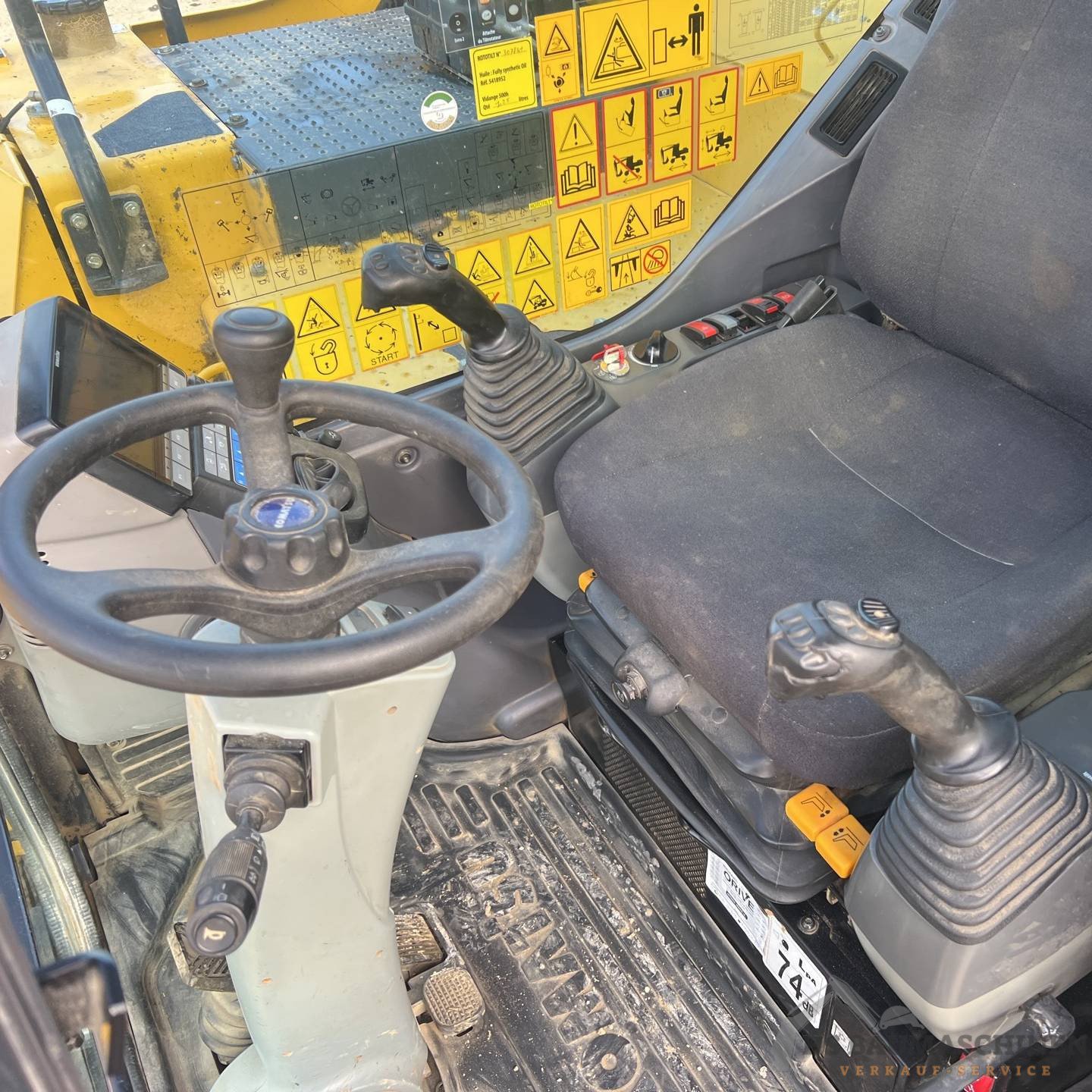 Komatsu PW118MR-11 – Bild 3